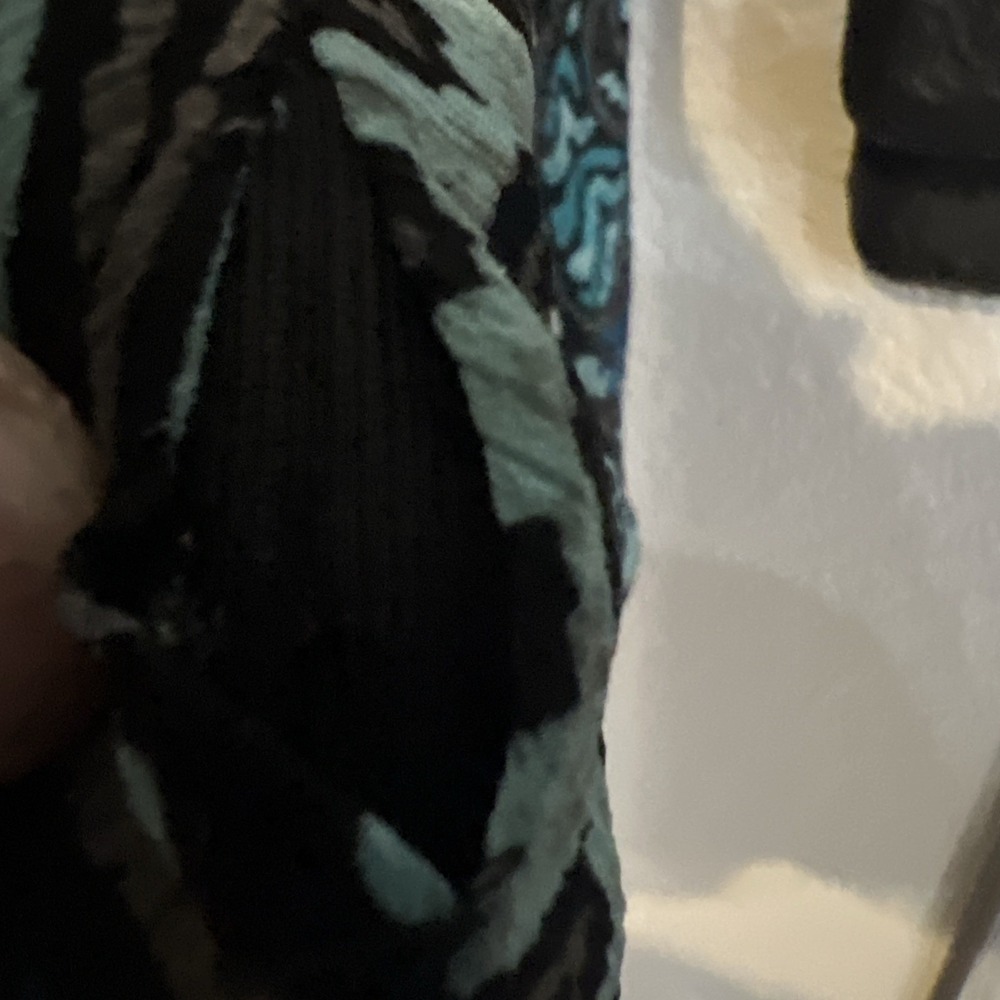 Bob Mackie Blouse BLACK/BLUE/TEAL Paisley Print Side Zip SZ 12 ***FLAW*** - Picture 5 of 6